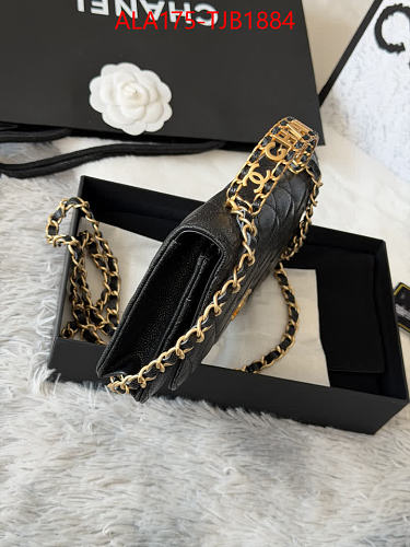 ELEGANT QUILTED CHAIN BAG. TOP QUALITY GENUINE LEATHER 19*12