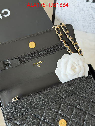 ELEGANT QUILTED CHAIN BAG. TOP QUALITY GENUINE LEATHER 19*12