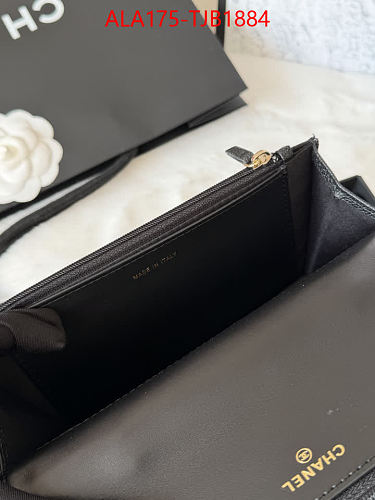 ELEGANT QUILTED CHAIN BAG. TOP QUALITY GENUINE LEATHER 19*12