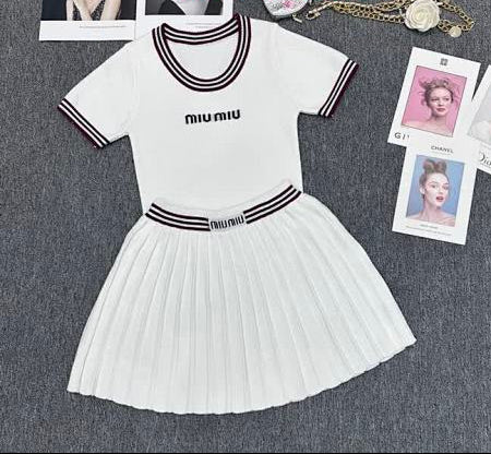 PREPPY PLEATED KNIT DRESS SET-ONE SIZE FITS ALL SUITS